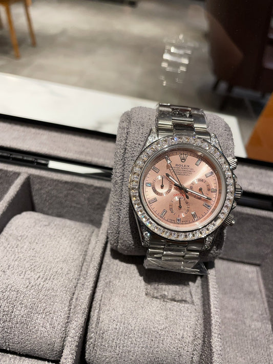 ♛ Watch