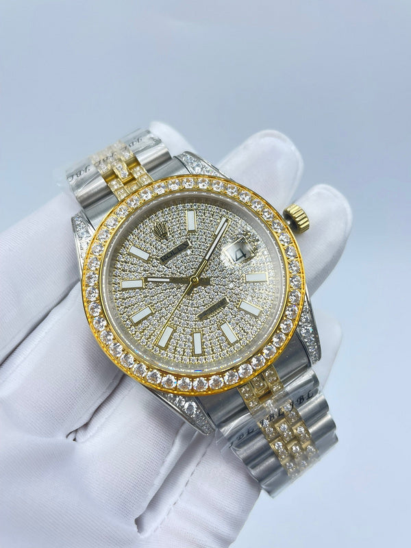 ♛ Watch