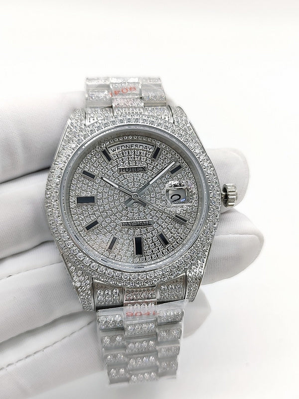 ♛ Watch
