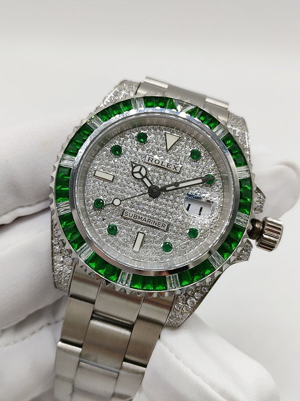 ♛ Watch